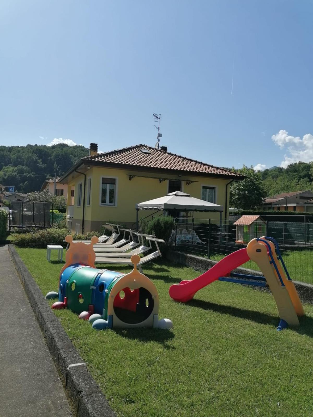 Casa Vacanza Elena San Bernardino Verbano ภายนอก รูปภาพ